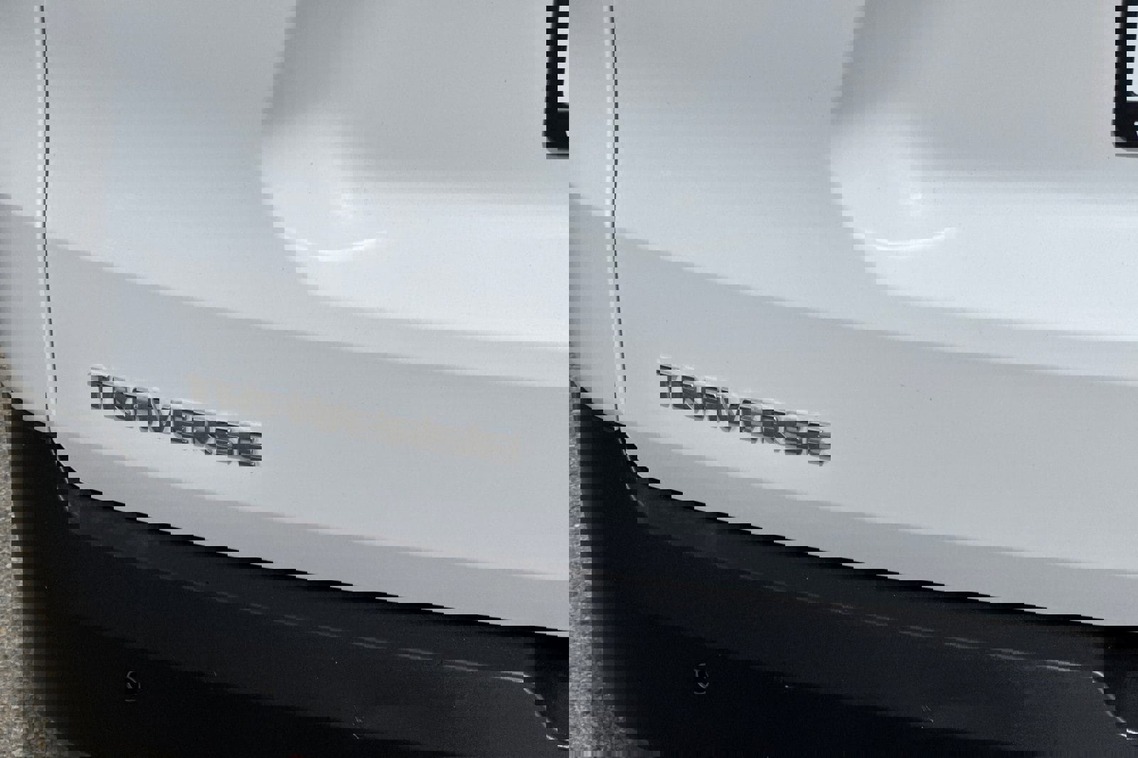 Used 2023 Chevrolet Traverse LT image 28