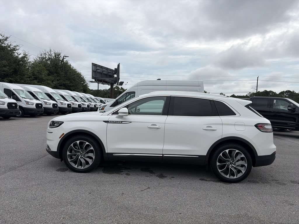 Used 2023 Lincoln Nautilus Reserve FWD image 4