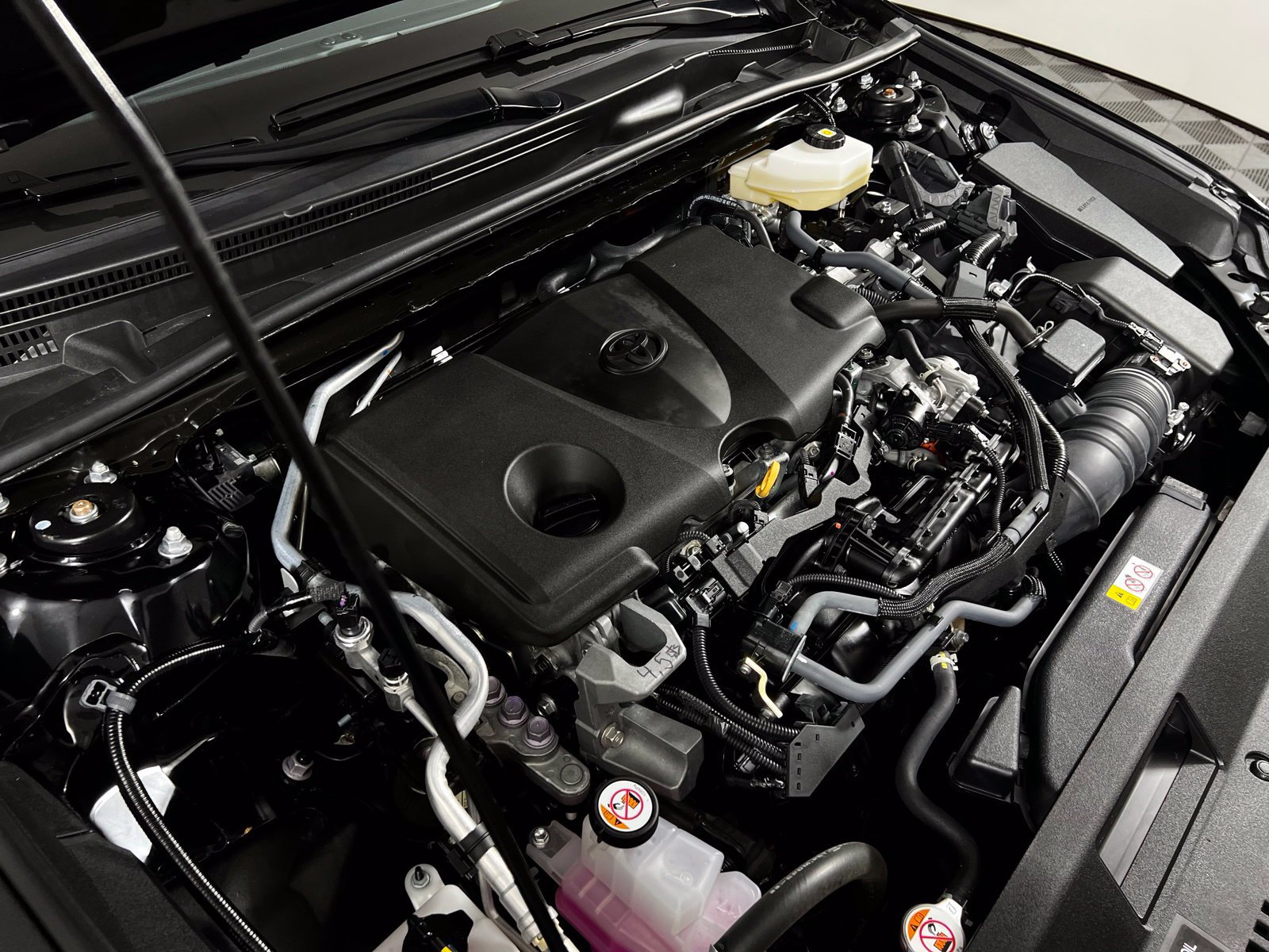 Certified 2025 Toyota Camry LE FWD image 10