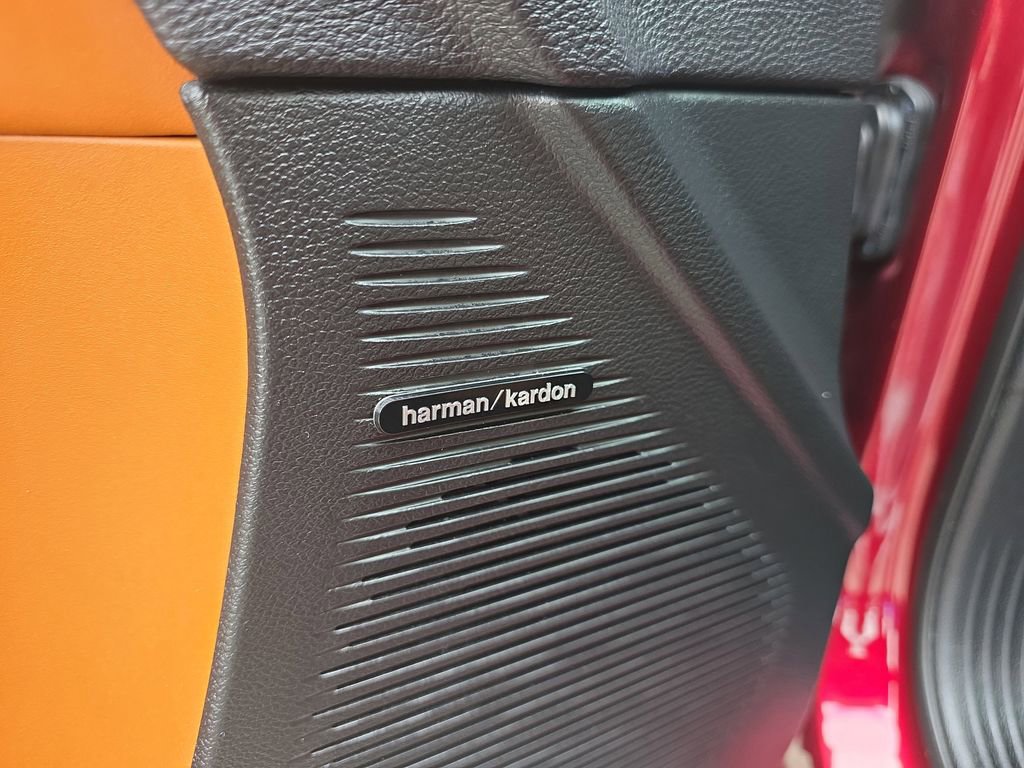 Used 2018 Dodge Challenger SRT Hellcat image 12