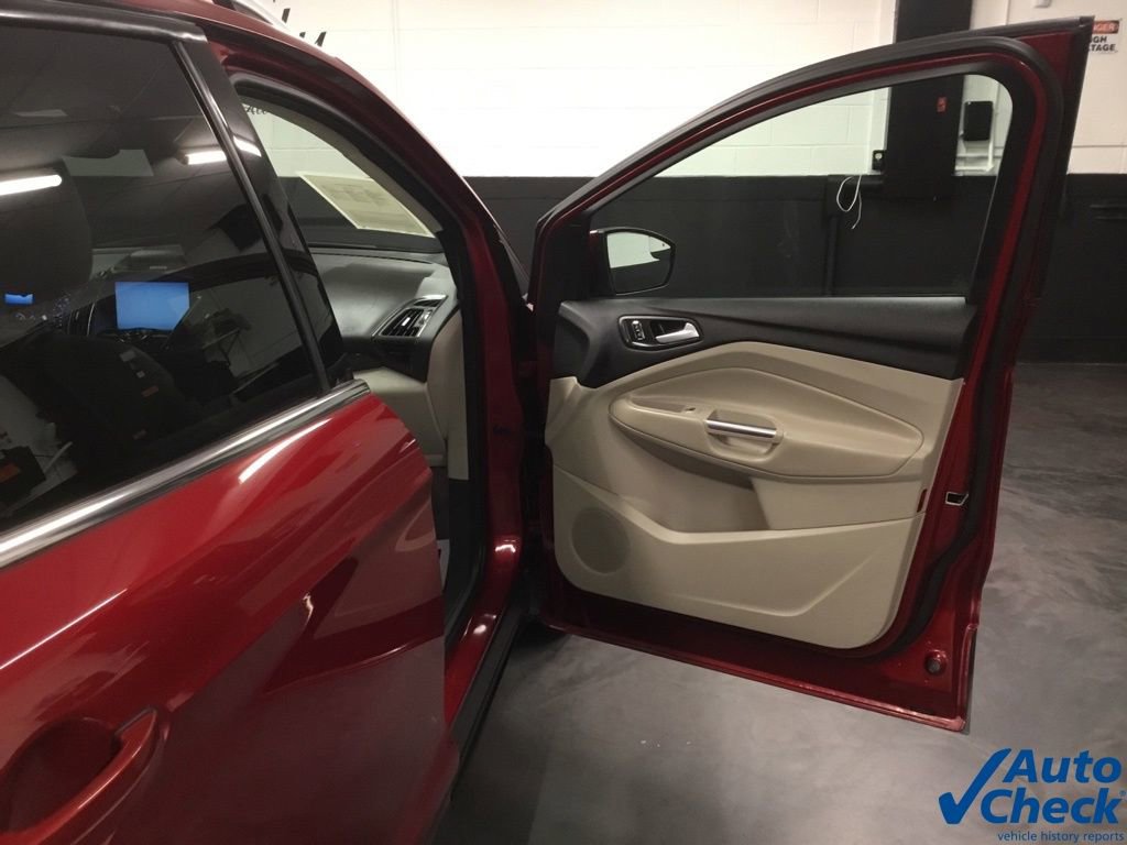 Used 2014 Ford Escape Titanium image 39