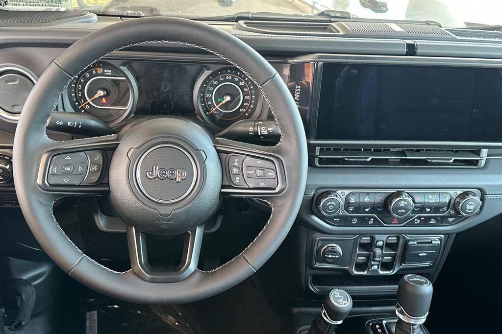 New 2026 Jeep Gladiator Sport AWD/4WD image 14