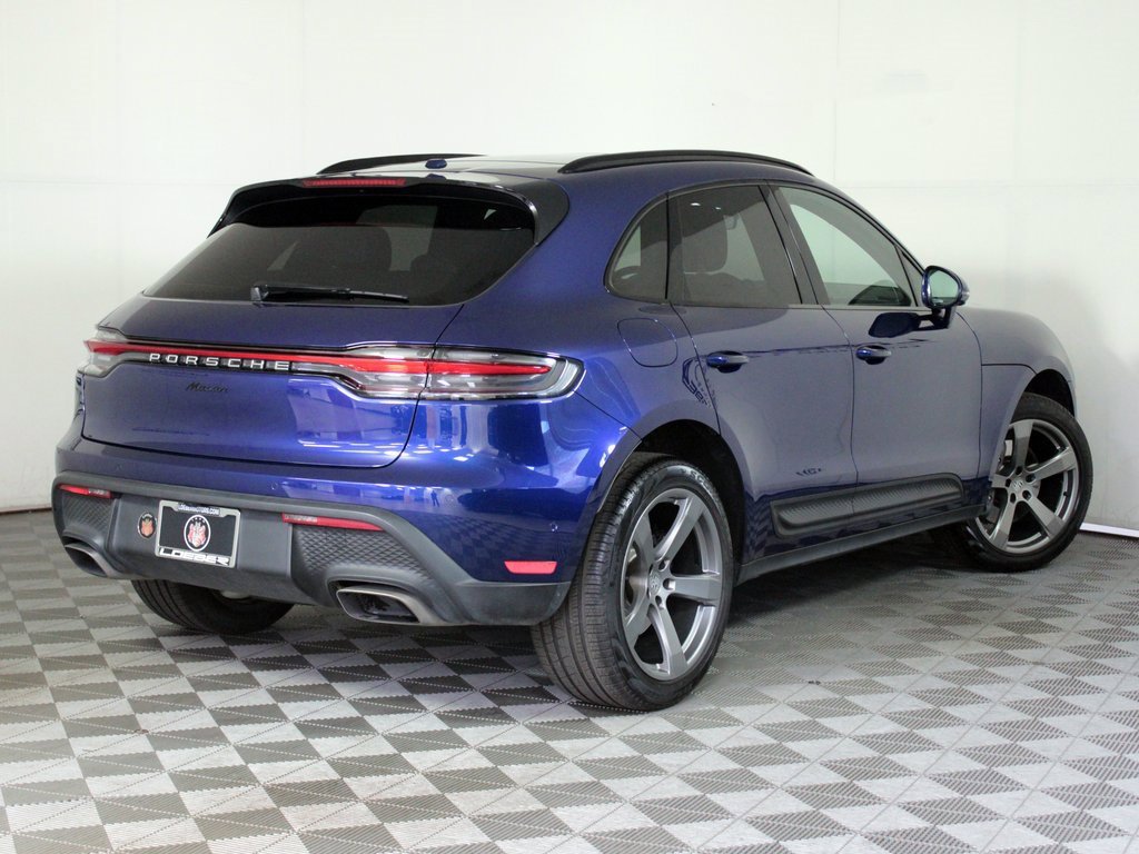 Used 2022 Porsche Macan w/ Premium Package Plus image 7