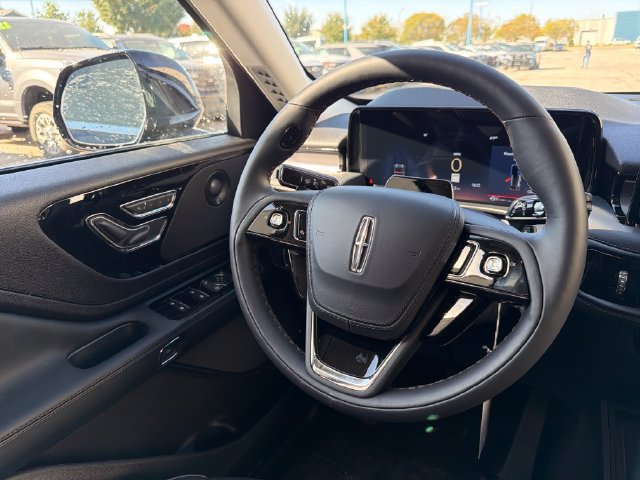 New 2027 Lincoln Aviator AWD image 19