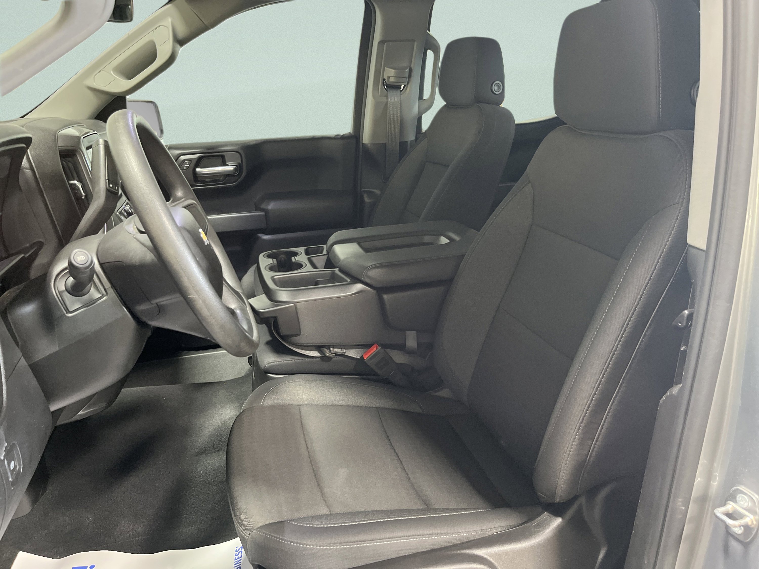 Used 2024 Chevrolet Silverado 1500 Custom AWD/4WD image 9