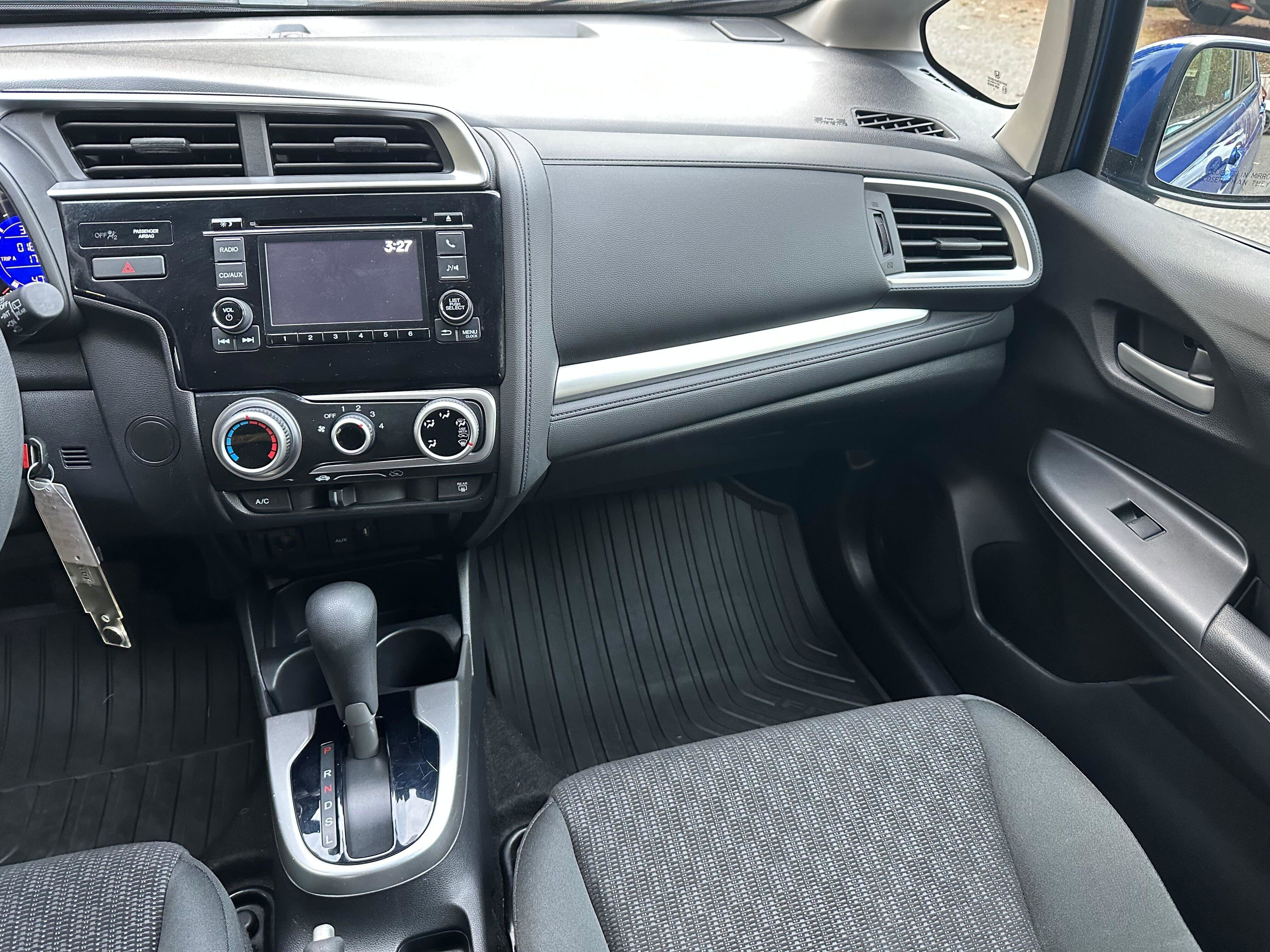 Used 2015 Honda Fit LX image 18