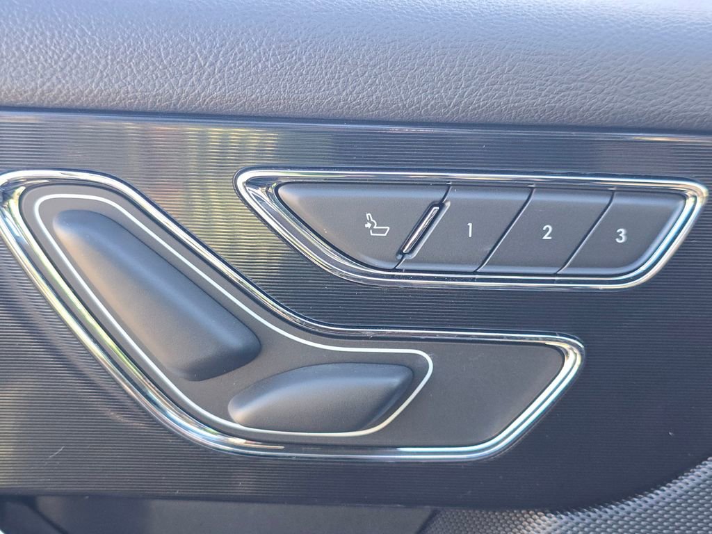 Used 2022 Lincoln Corsair Reserve w/ Luxury Package image 24