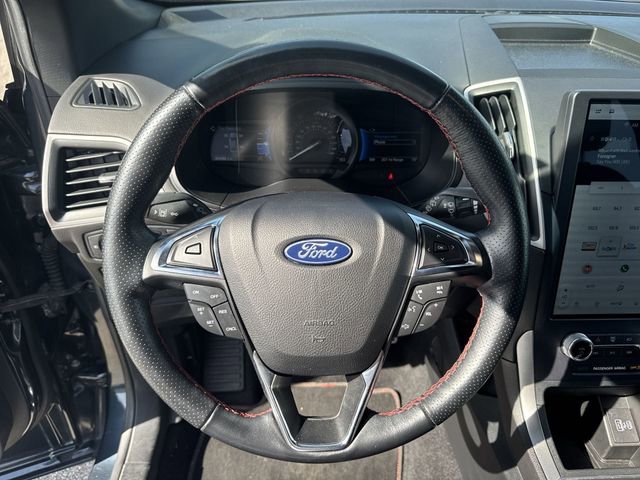 Used 2022 Ford Edge ST-Line AWD/4WD image 11