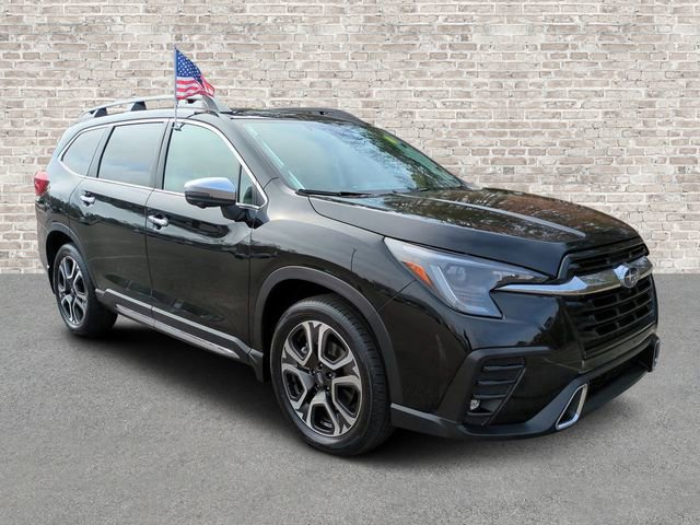 Used 2023 Subaru Ascent Touring image 1