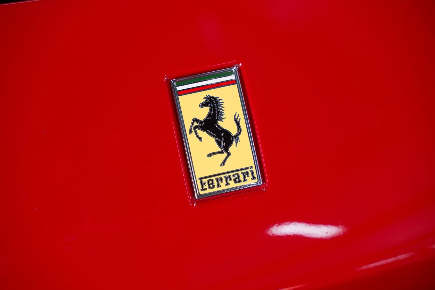 Used 2017 Ferrari 488 GTB RWD image 12
