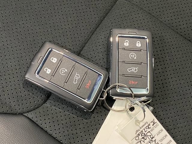 New 2026 Jeep Grand Cherokee Altitude image 30