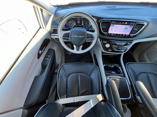 Used 2021 Chrysler Pacifica Limited image 25