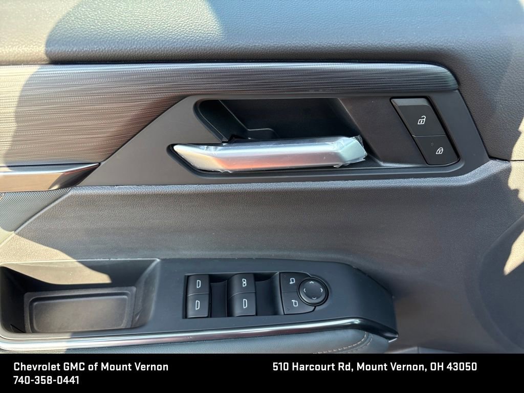 New 2026 GMC Acadia AT4 w/ LPO, Floor Liner Package image 12