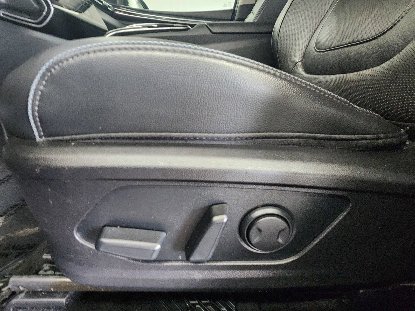 Used 2022 Hyundai Tucson Limited w/ Cargo Package FWD image 35