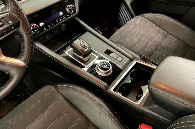 Used 2024 Mitsubishi Outlander SE image 17