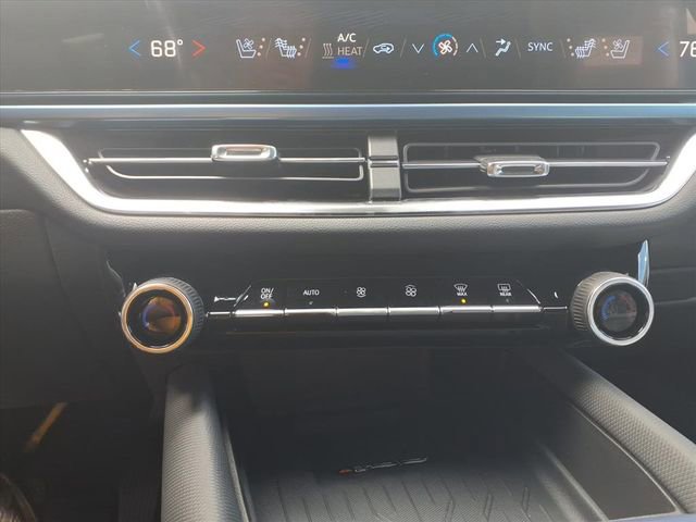 New 2025 Chevrolet Equinox EV LT image 13