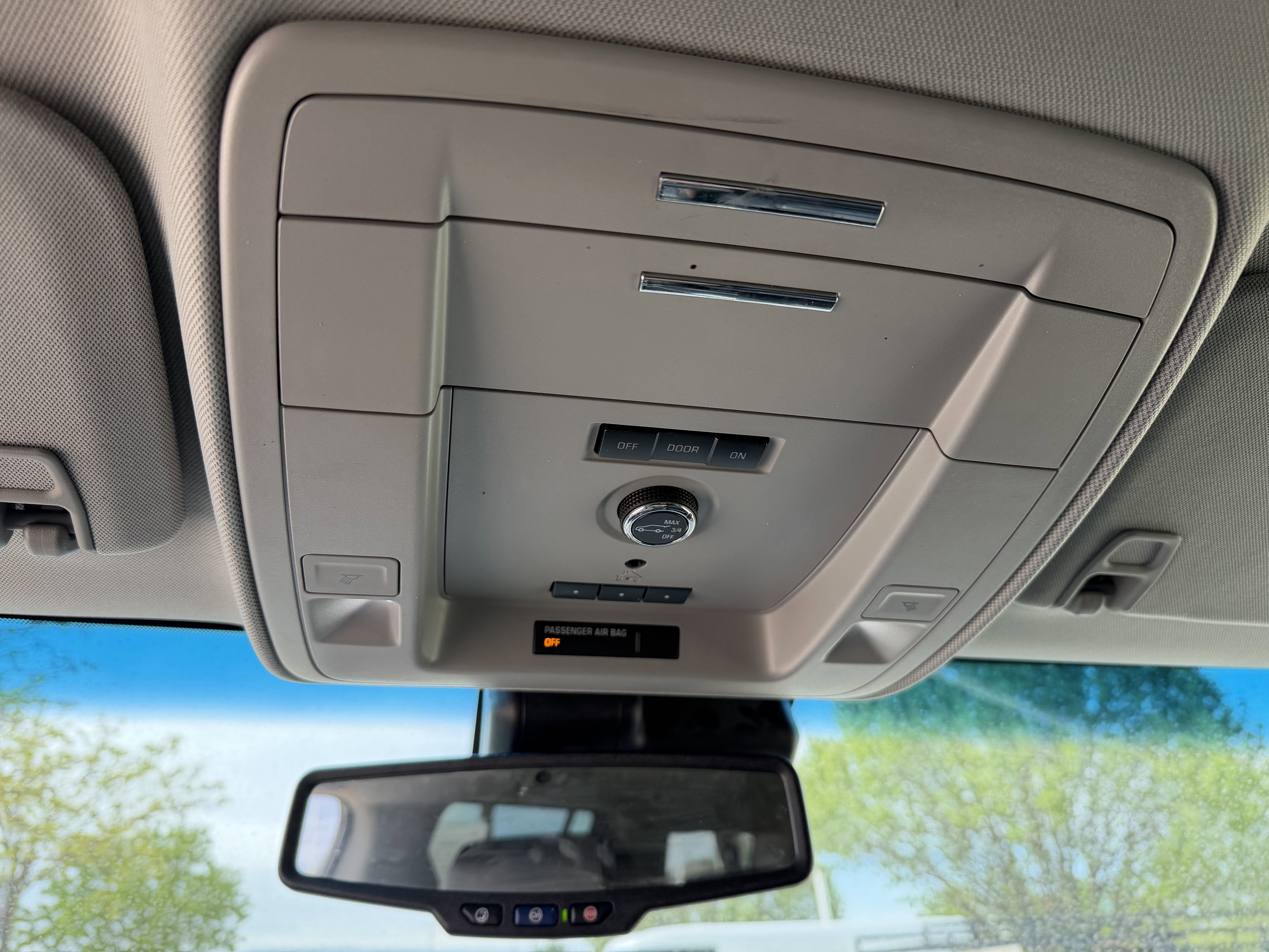 Used 2018 Chevrolet Suburban Premier w/ Max Trailering Package AWD/4WD image 20