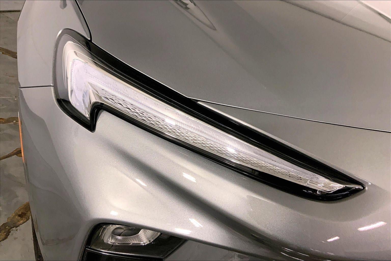 Used 2024 Buick Encore GX Avenir w/ Avenir Technology Package FWD image 26