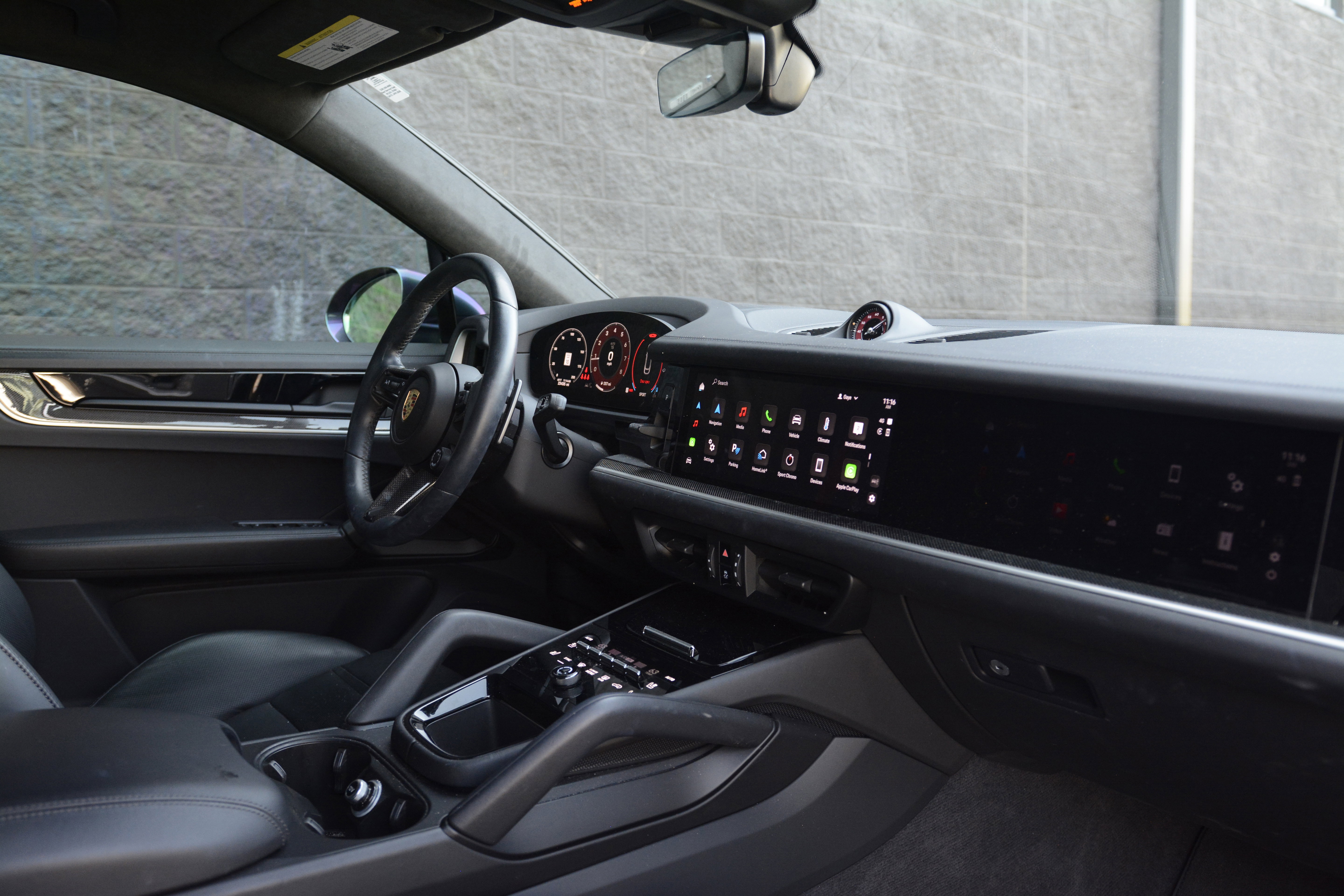 Certified 2024 Porsche Cayenne S AWD/4WD image 28