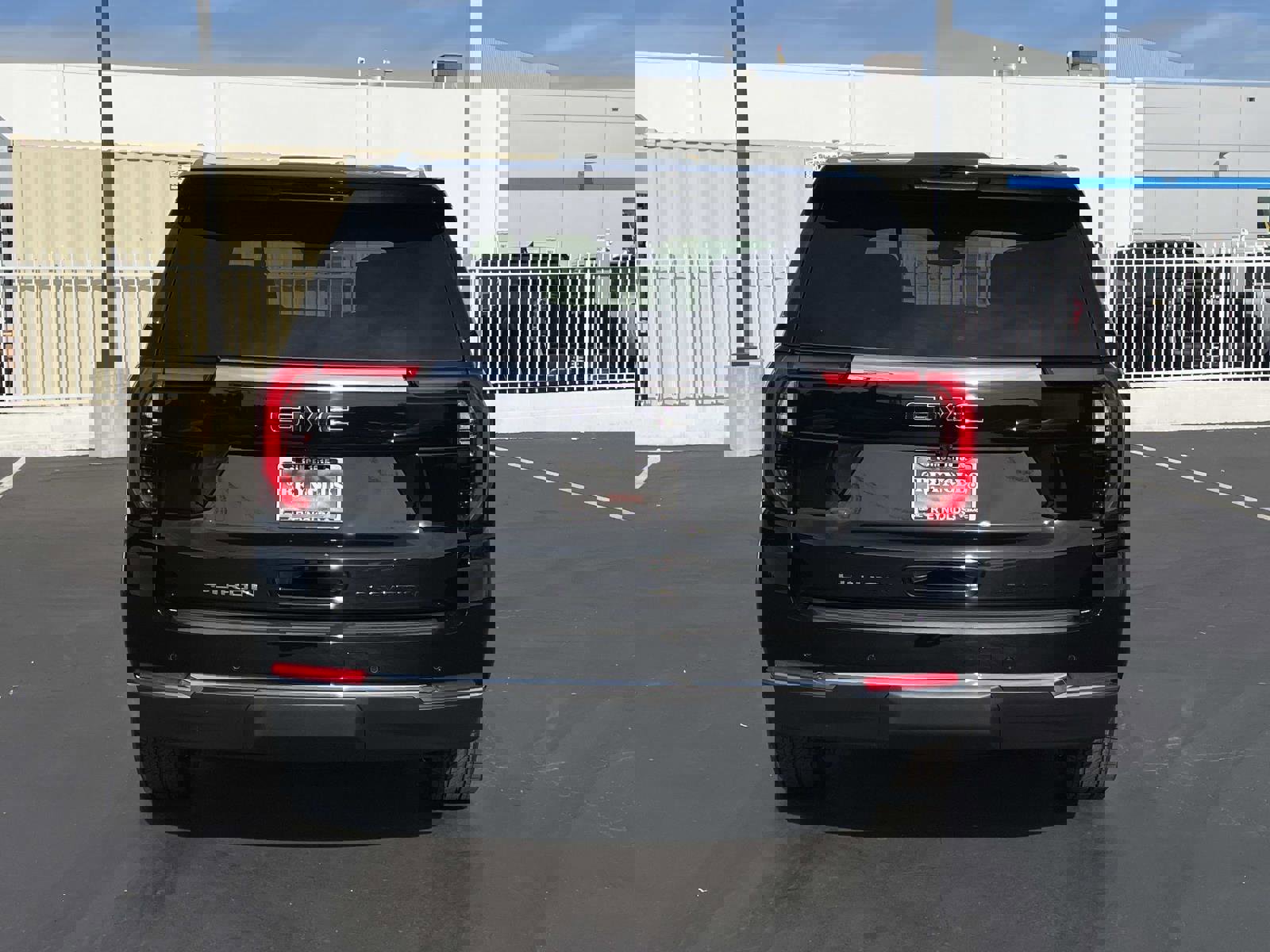 New 2026 GMC Yukon Elevation image 6