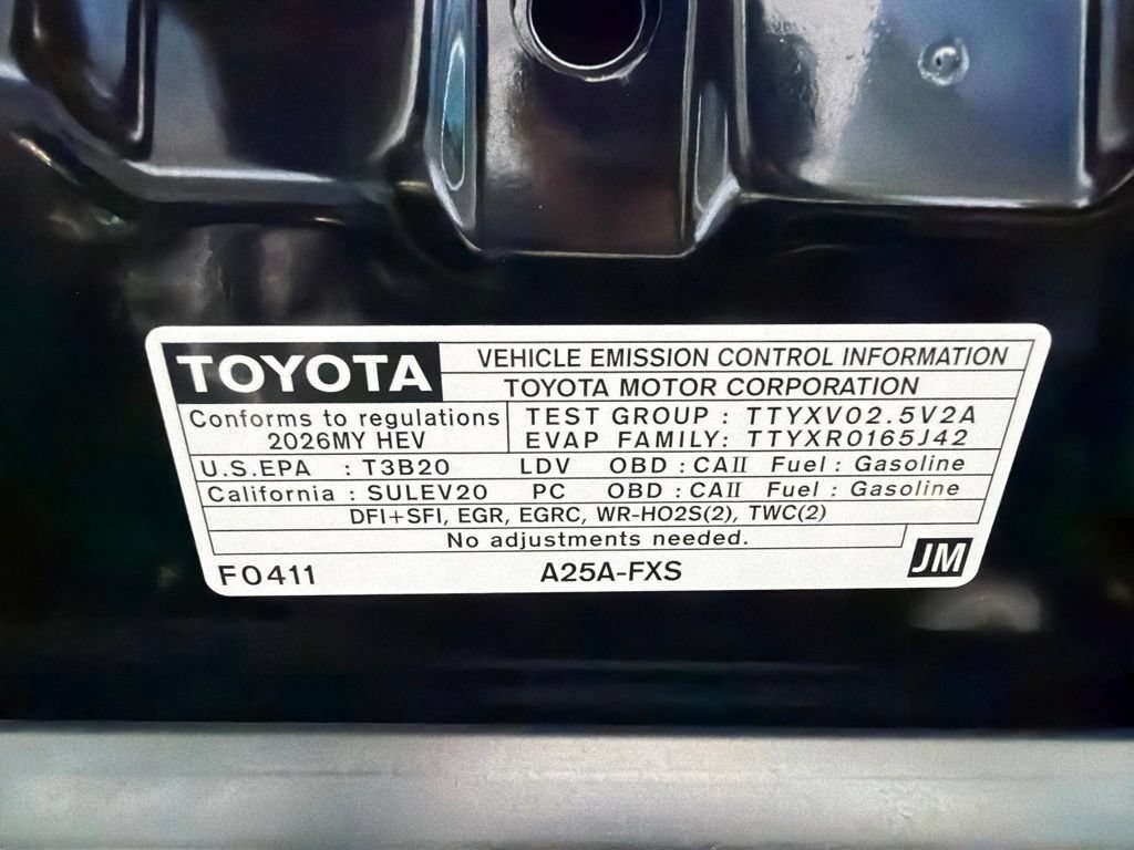Certified 2026 Toyota Camry Hybrid FWD image 36