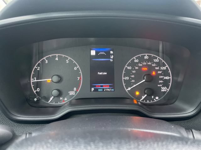 Used 2025 Toyota Corolla LE FWD image 9