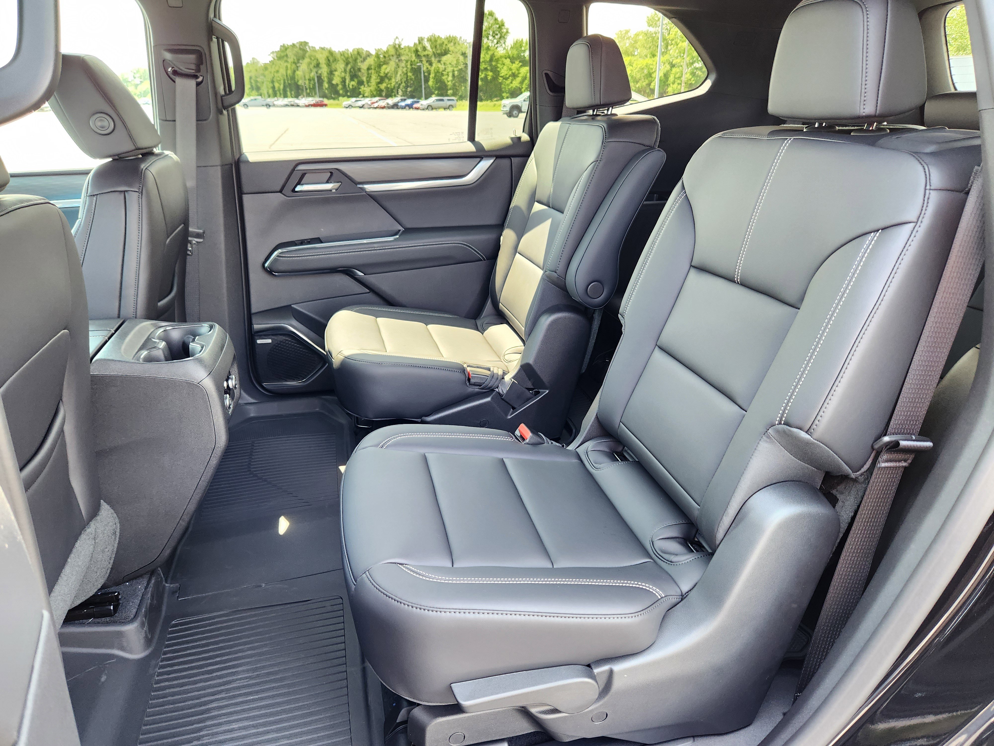 New 2025 GMC Acadia Elevation w/ Elevation Premium Package image 8