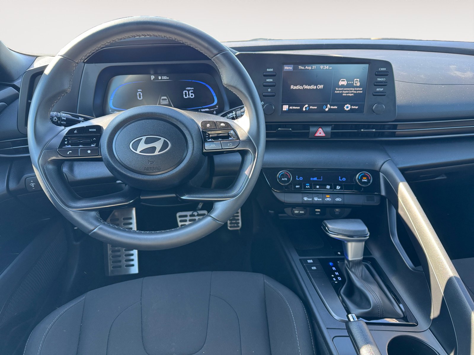 New 2025 Hyundai Elantra Sport image 10