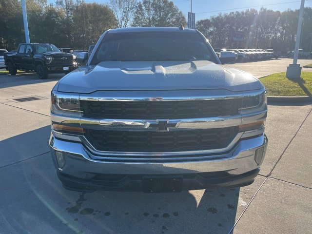 Used 2018 Chevrolet Silverado 1500 LT w/ Texas Edition image 11