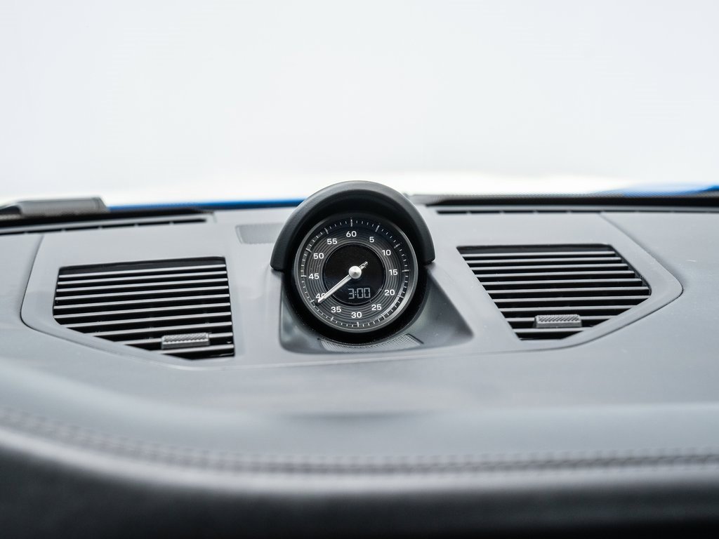 Used 2025 Porsche 911 Carrera image 18