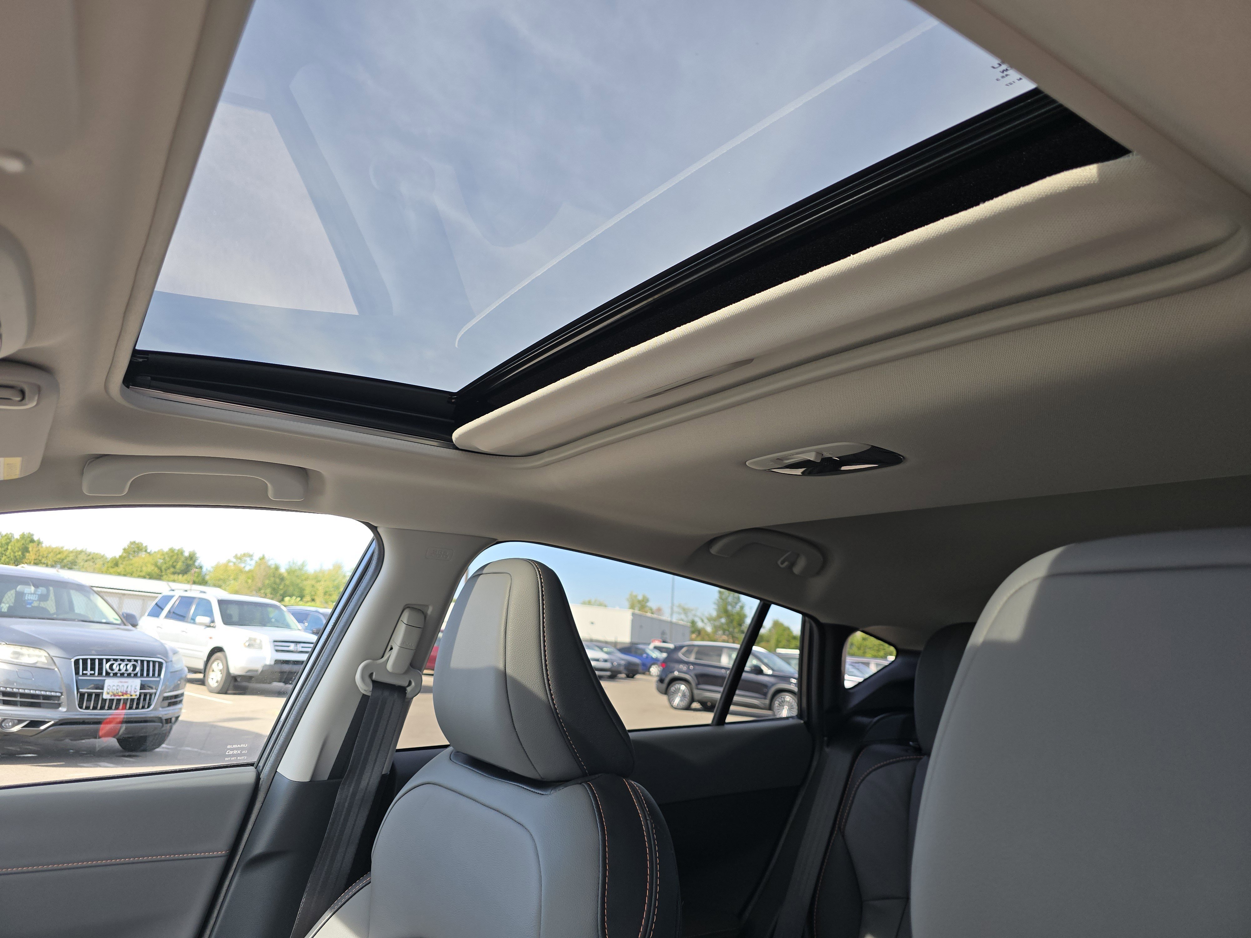 New 2025 Subaru Crosstrek 2.5i Limited image 9