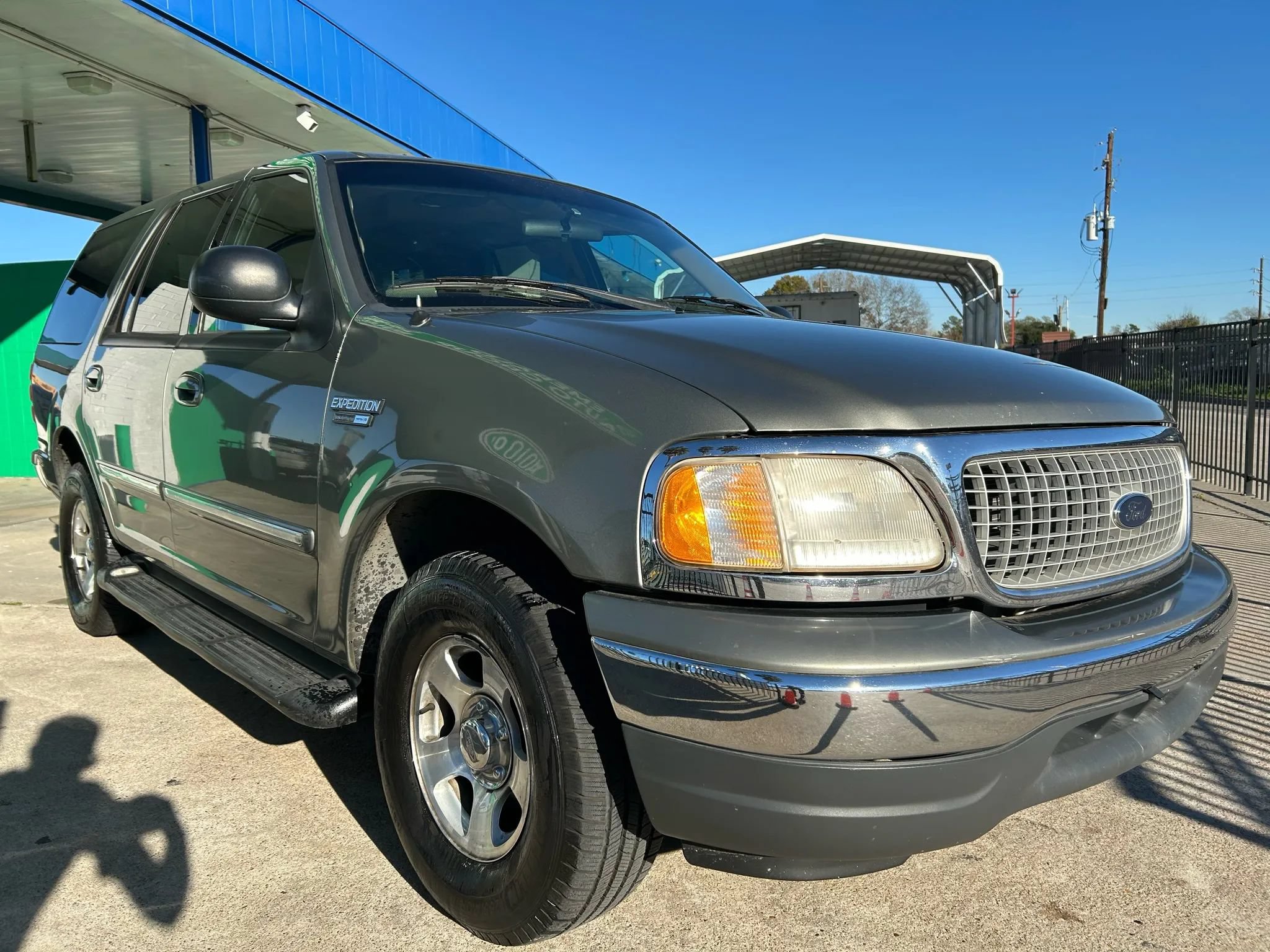 Used 1999 Ford Expedition XLT RWD image 8