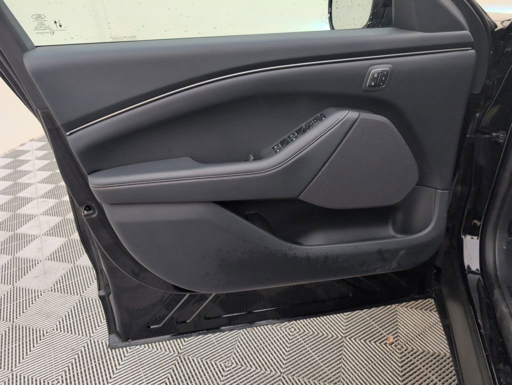 Certified 2025 Ford Mustang Mach-E Select w/ Comfort Package Lite image 35
