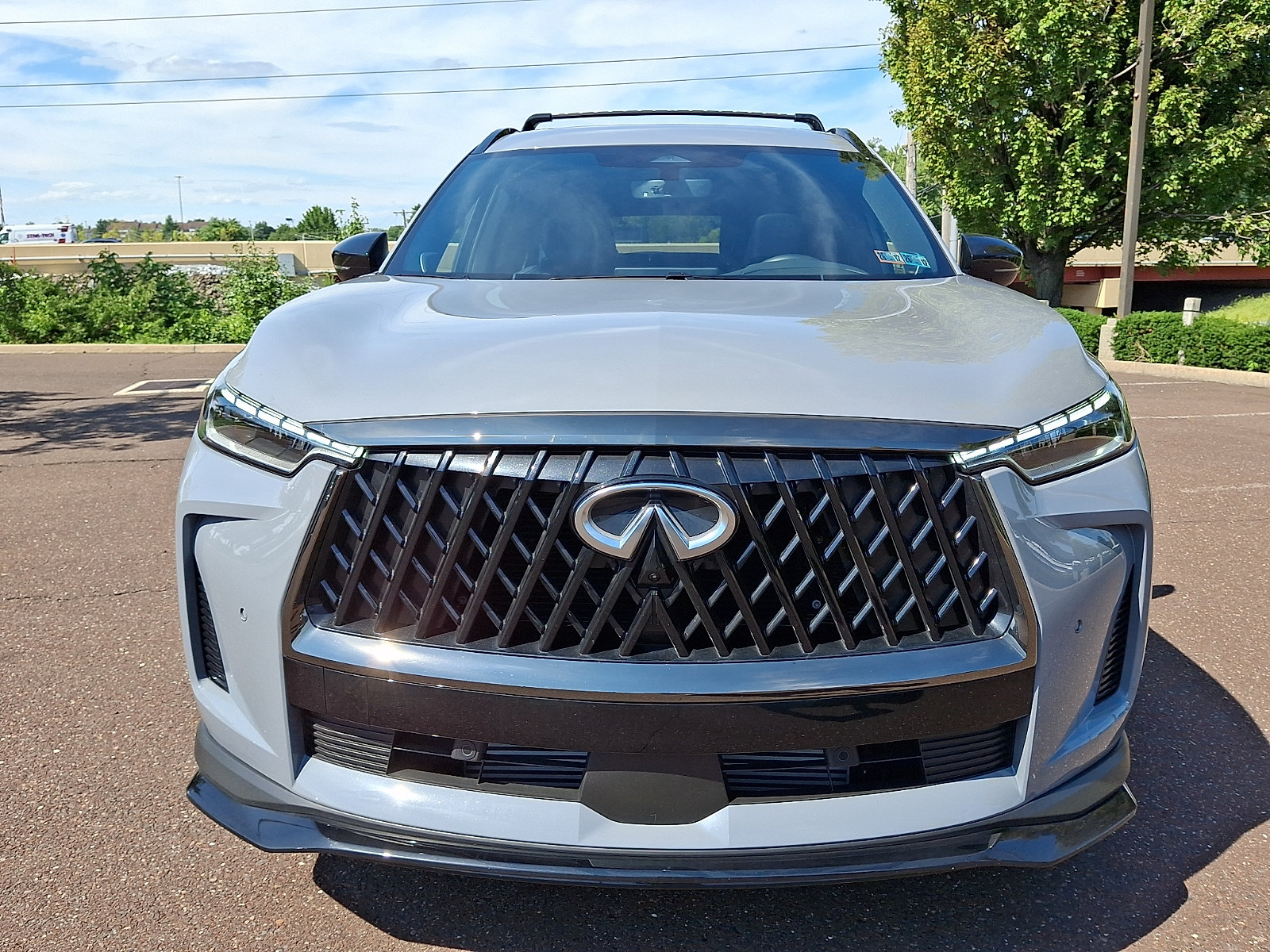 Certified 2026 INFINITI QX60 Sport w/ Dark Cargo Package AWD/4WD image 2