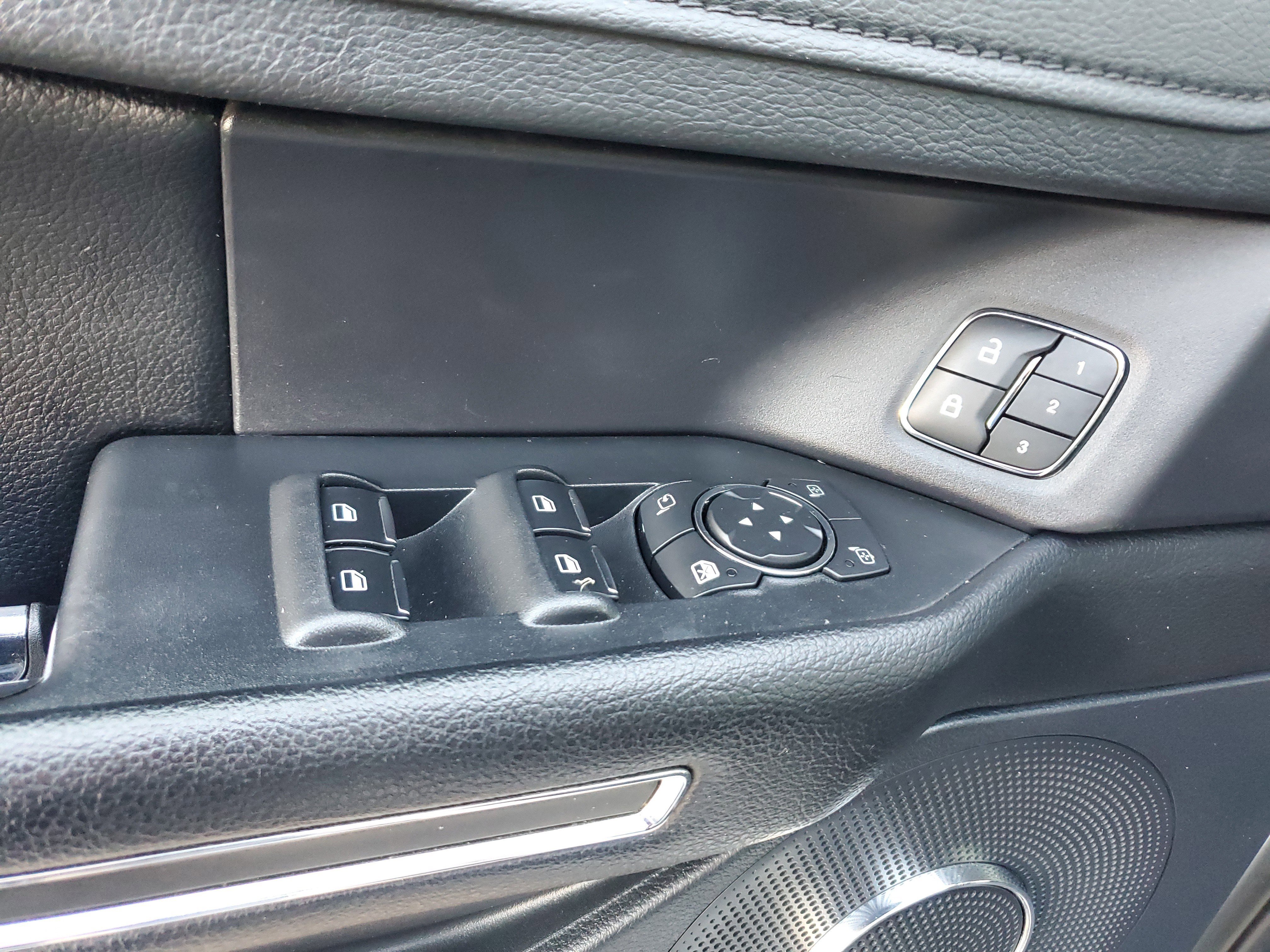 Used 2020 Ford Expedition Max XLT w/ Equipment Group 202A image 29