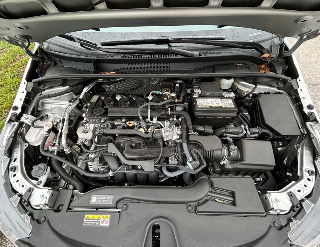 Used 2025 Toyota Corolla LE FWD image 11