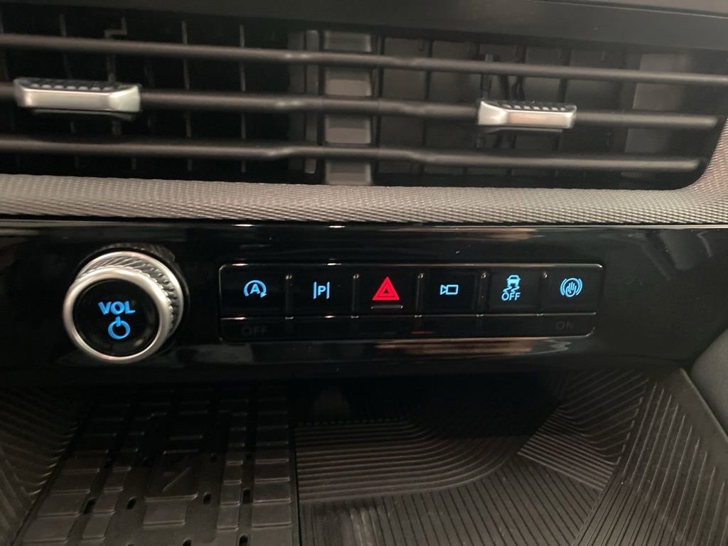 Used 2025 Ford Explorer ST w/ Sun And Sound Package image 4