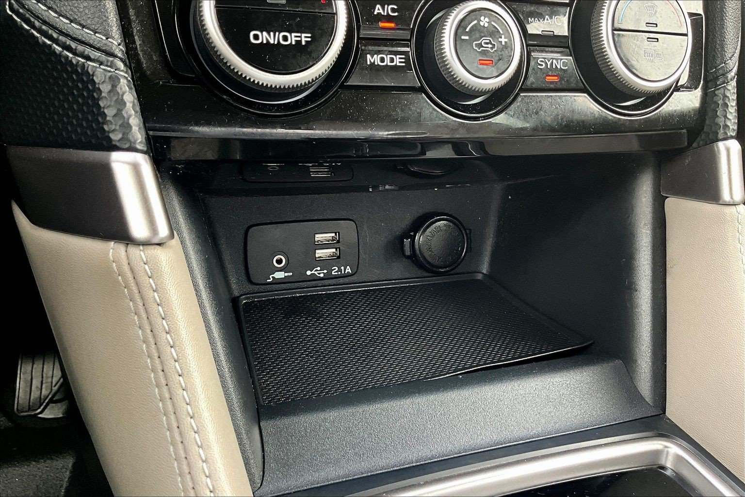 Used 2022 Subaru Forester Limited AWD/4WD image 26