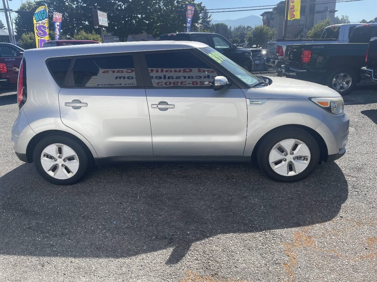Used 2016 Kia Soul EV FWD image 4