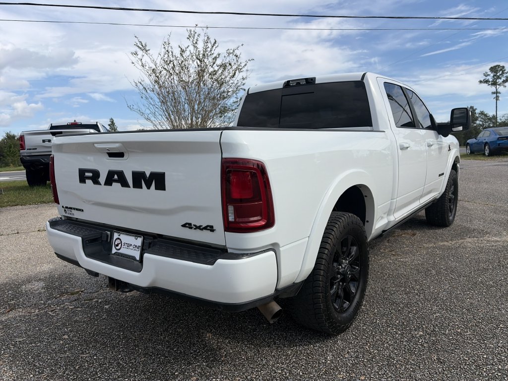 Used 2025 RAM 2500 Limited AWD/4WD image 6