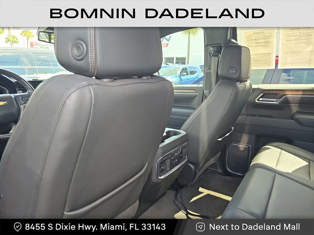 Used 2023 Chevrolet Silverado 1500 High Country image 17