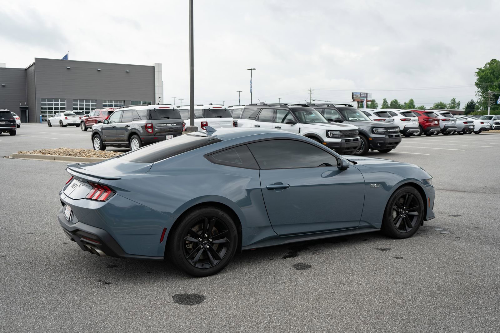 Used 2024 Ford Mustang GT RWD image 9