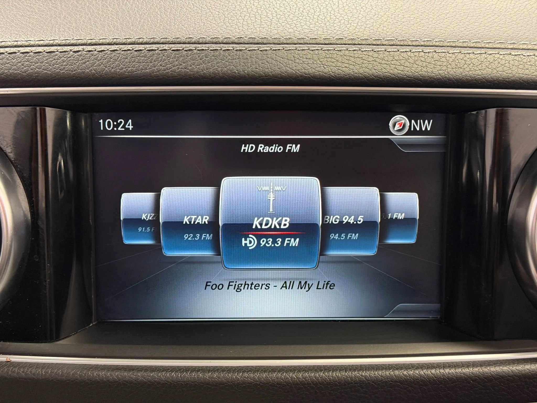 Used 2018 Mercedes-Benz SL 550 image 32