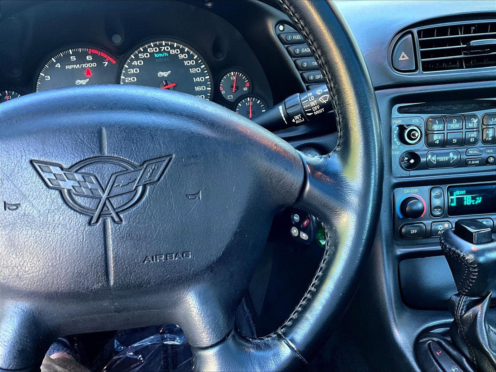 Used 2003 Chevrolet Corvette Coupe RWD image 8