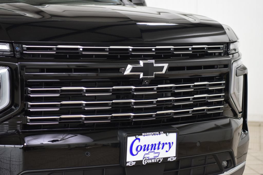 Used 2025 Chevrolet Tahoe High Country AWD/4WD image 11