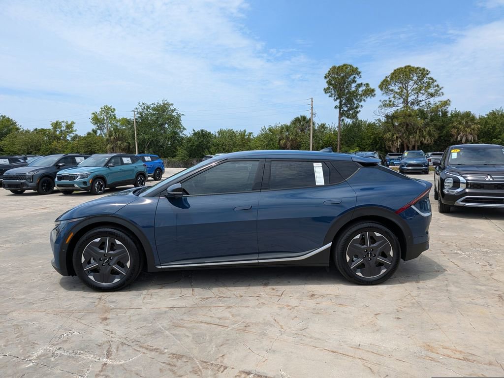 Certified 2025 Kia EV6 Light w/ Light LR Technology Package RWD image 5