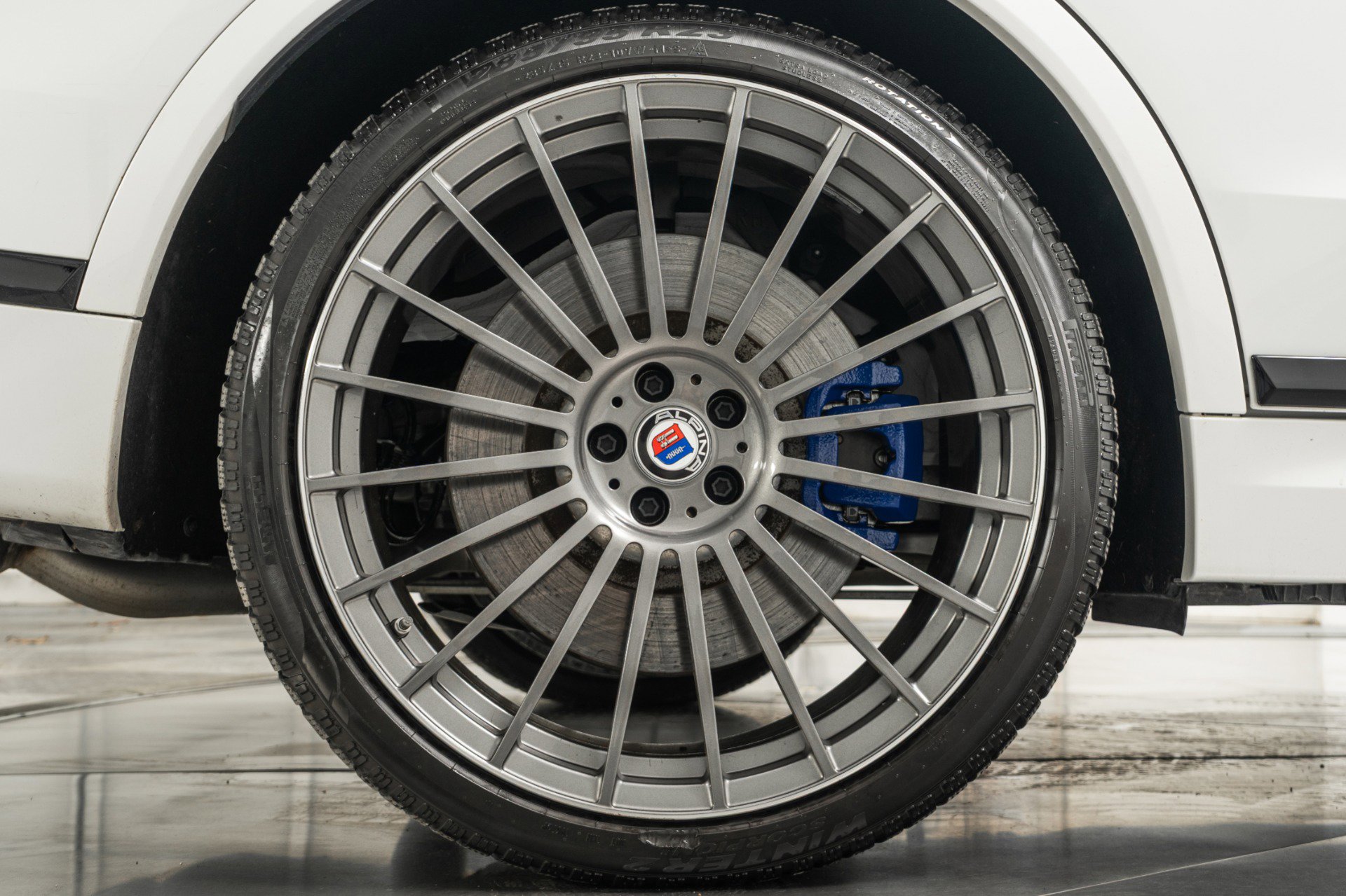 Used 2024 BMW ALPINA XB7 image 38