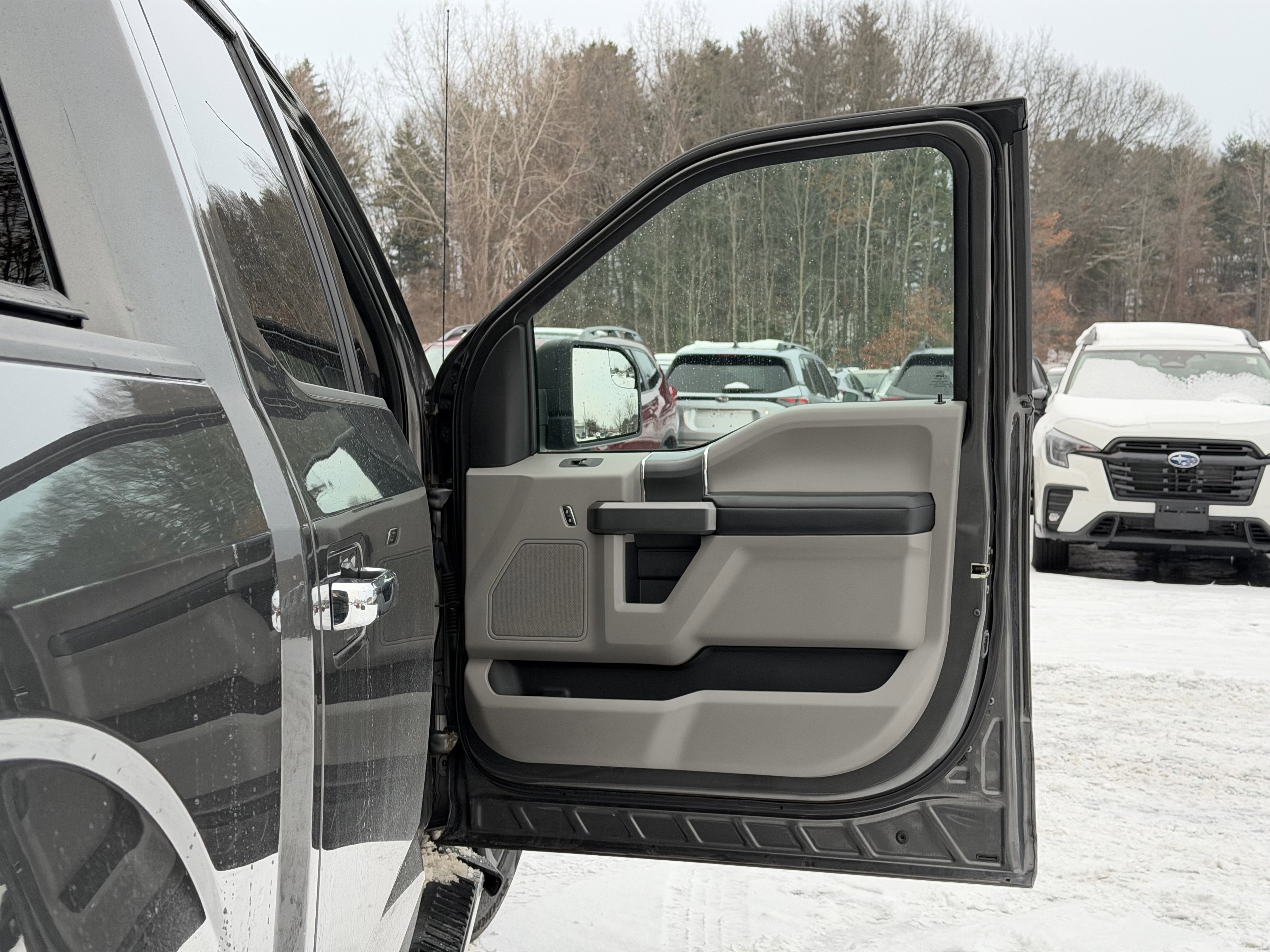 Used 2015 Ford F150 XLT w/ Equipment Group 301A Mid image 39