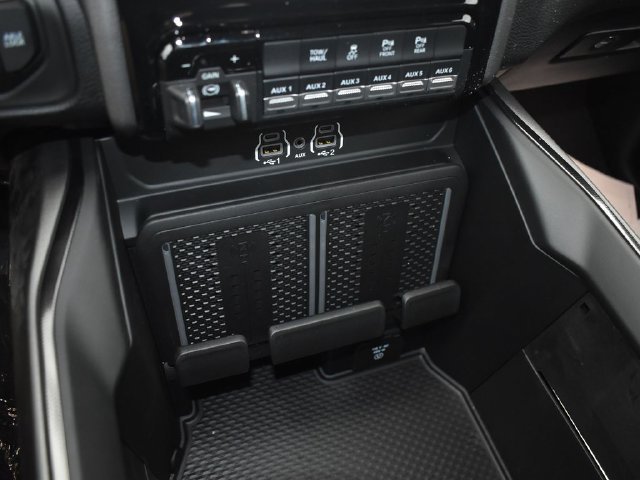 New 2026 RAM 2500 Rebel w/ Rebel Level 1 Equipment Group AWD/4WD image 30