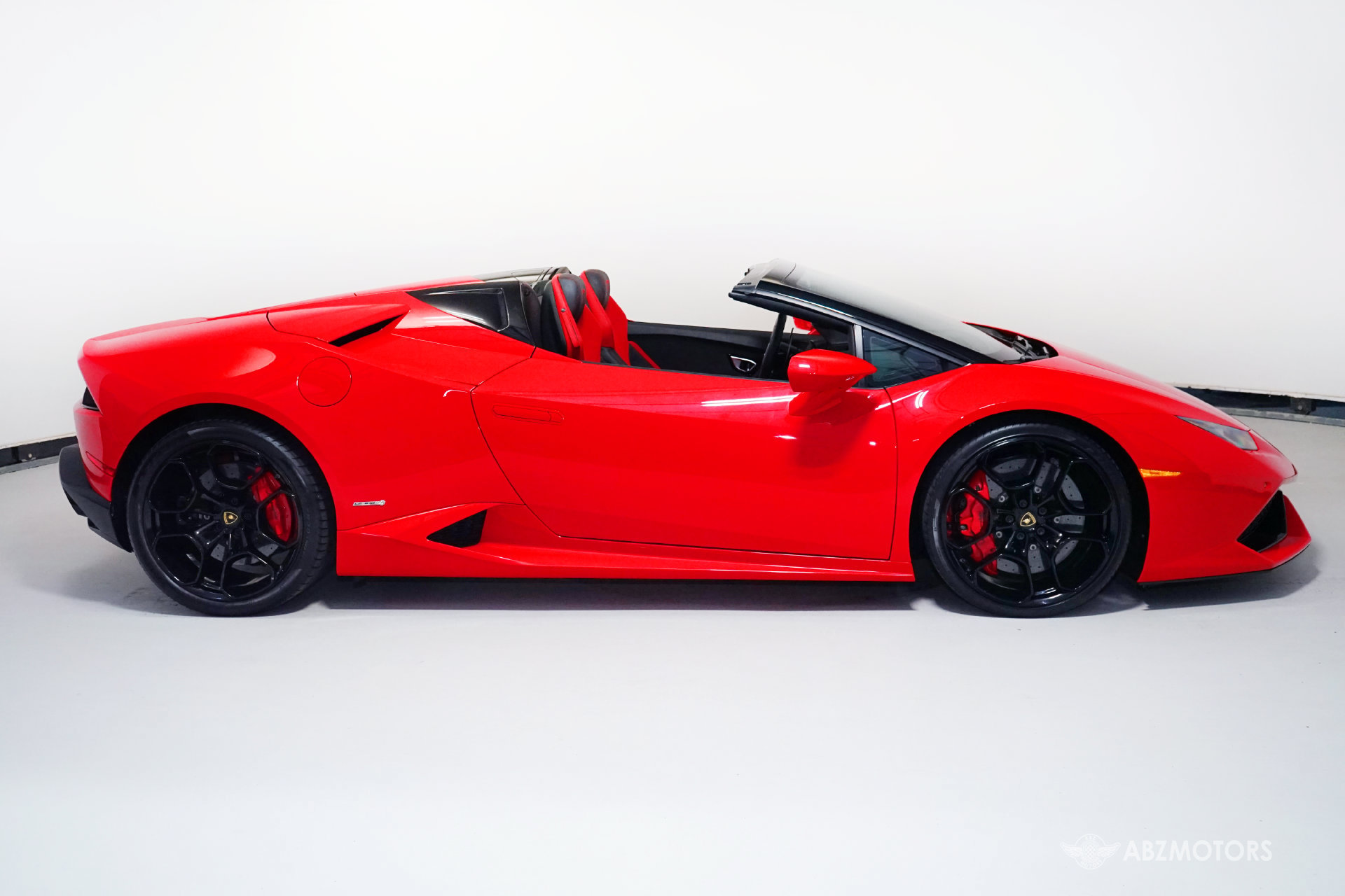 Used 2017 Lamborghini Huracan LP 610-4 AWD/4WD image 4